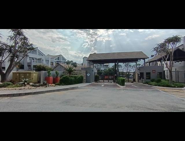1 BEDROOM APARTMENT FOR SALE IN SUNNINGHILL